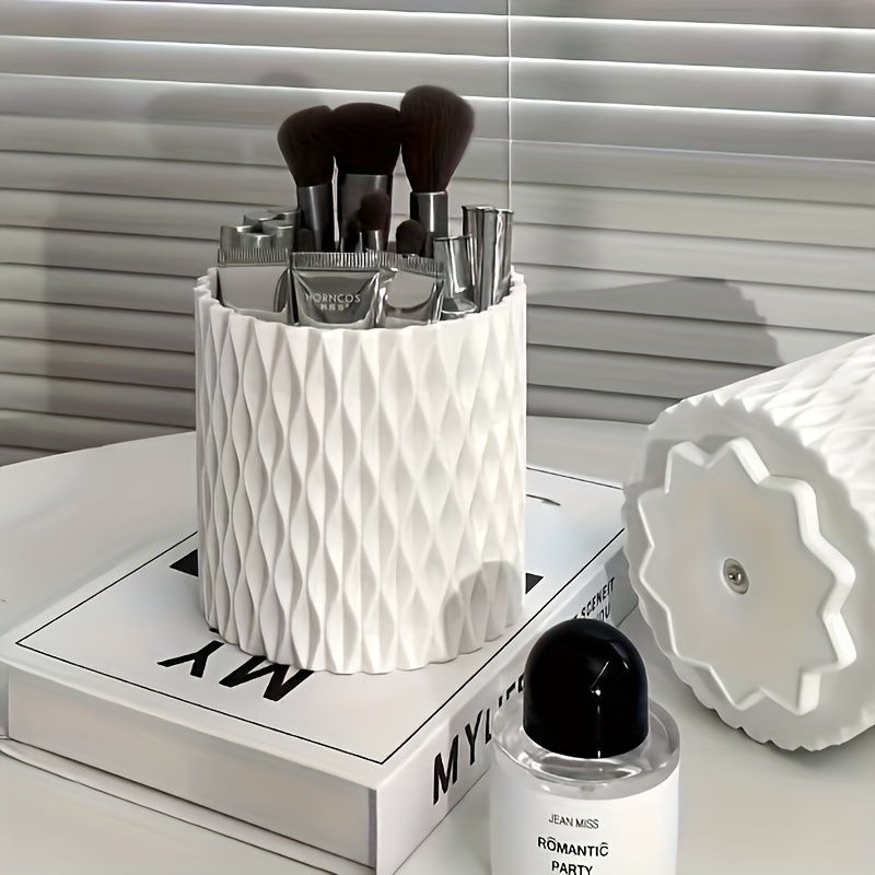 Caja de almacenamiento de cosm - Blush Brush Kabuki reseña y precio